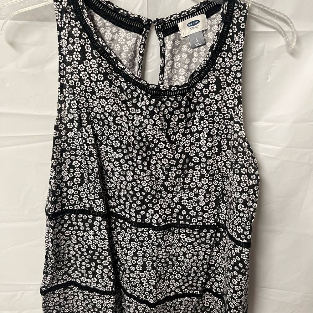Old Navy Black and White Floral Tank Top